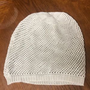2 for $5 🍄 Slouchy netted style beanie